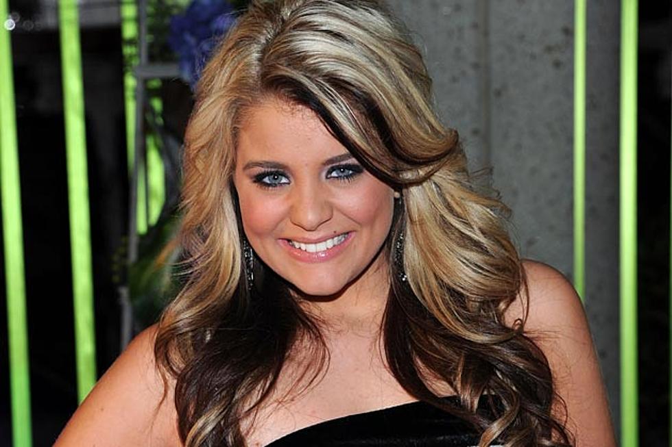 Lauren Alaina Mobbed While Trying to Score Black Friday Deals
