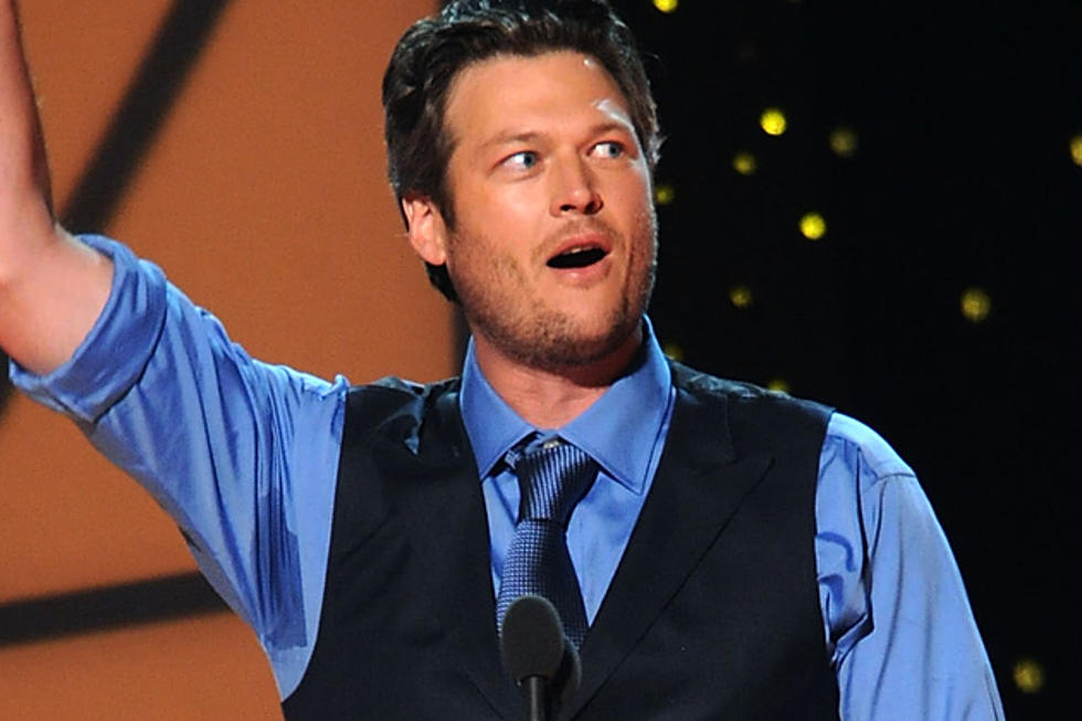 Blake Shelton Continues On as 2011 CMA Awards Male Vocalist of the Year