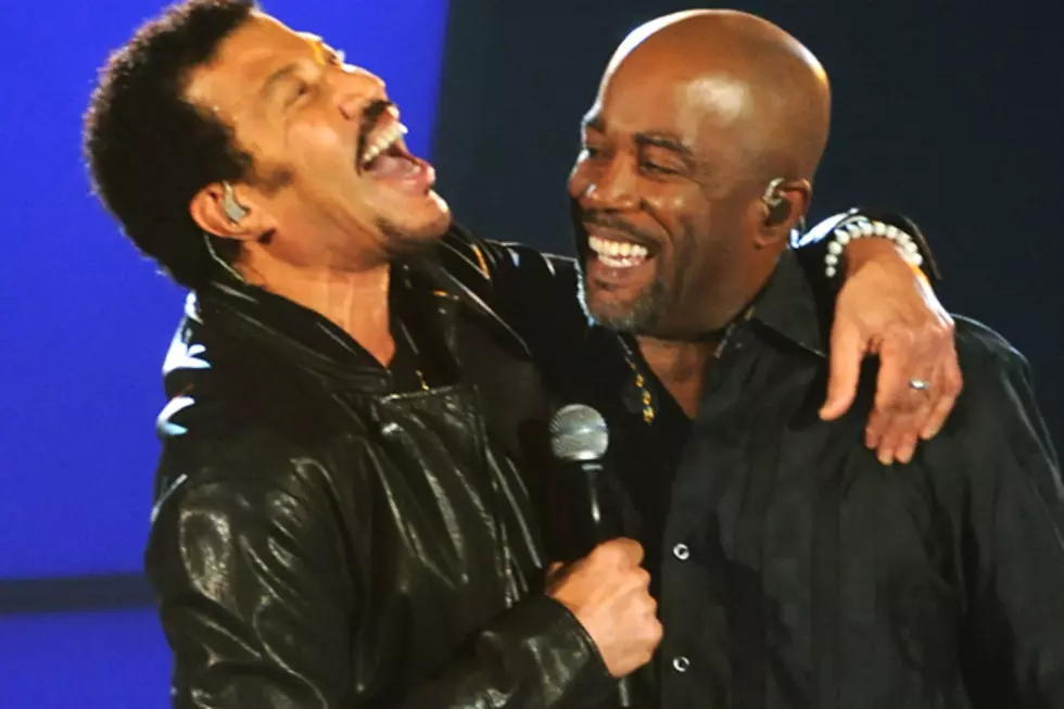 Lionel Richie Joined by Darius Rucker + More for 2011 CMA Awards Performance