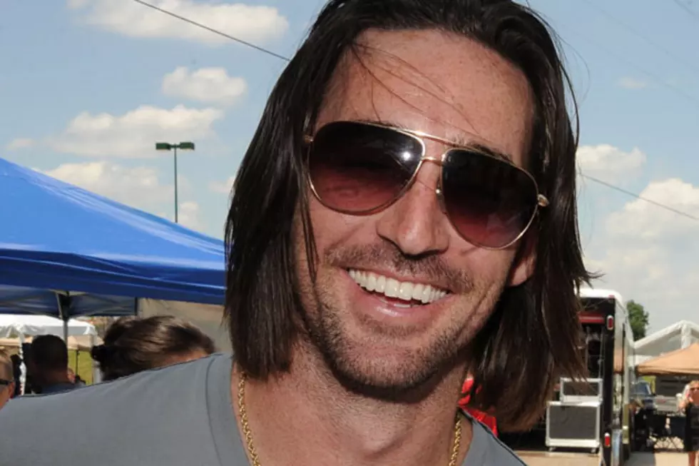 Jake Owen Reflects On This Year&#8217;s Success, Looks Forward to 2012