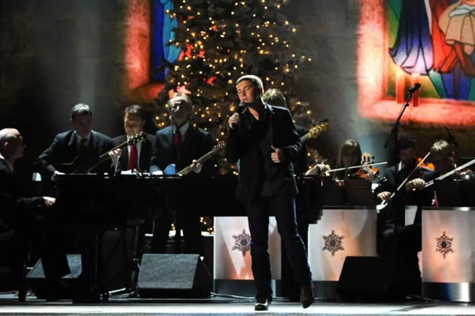 Scotty McCreery Sings George Strait&#8217;s &#8216;Christmas Cookies&#8217; at School Choir Concert