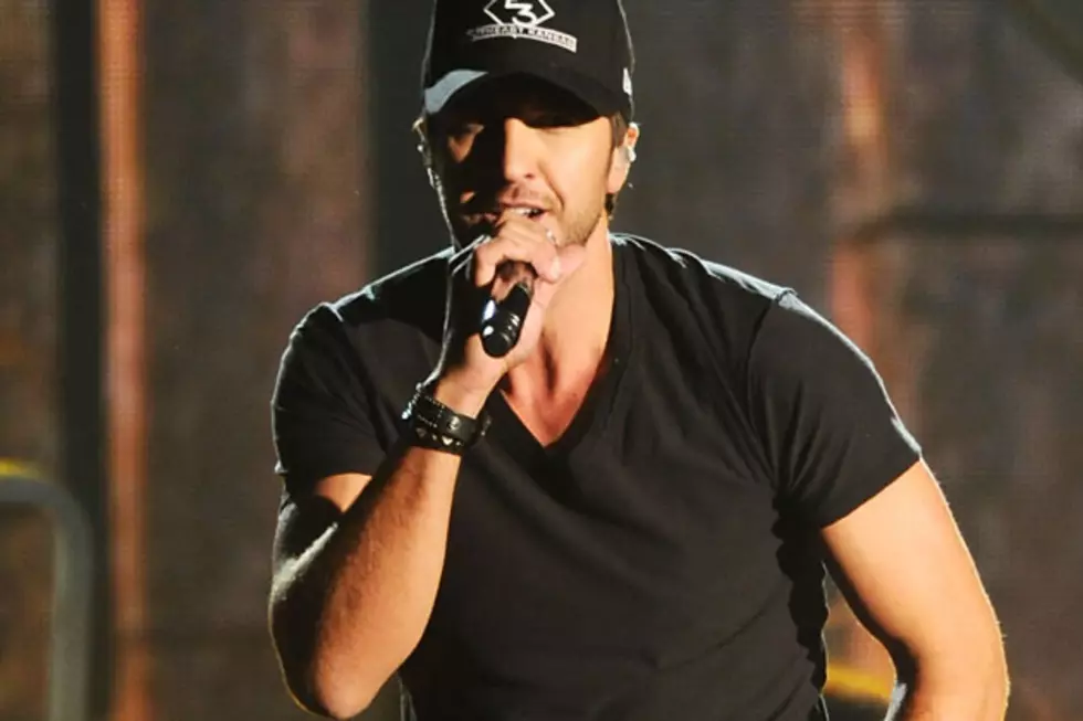 Luke Bryan Delivers Adele&#8217;s &#8216;Someone Like You&#8217; in Concert