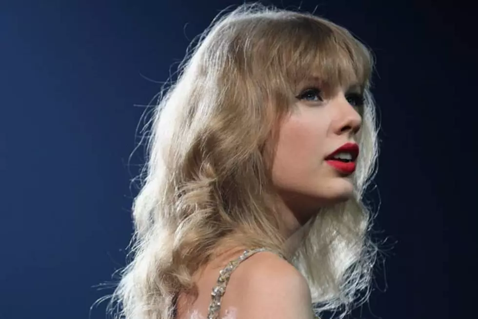 Taylor Swift Performs &#8216;Eyes Open&#8217; Live in New Zealand