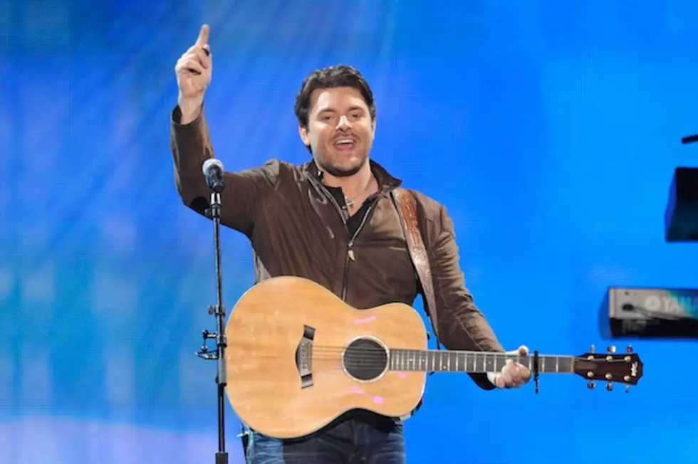 Chris Young Gets the Crowd Going With &#8216;Save Water Drink Beer&#8217; at 2012 ACM Awards
