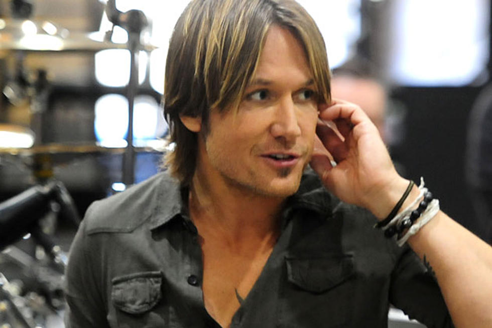 Keith Urban Surprises Fan Club at Country Music Hall of Fame Breakfast