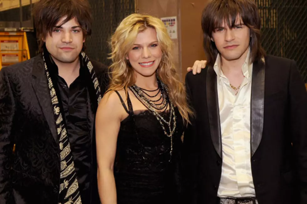 The Band Perry Make Surprise Visit to Hometown Elementary School