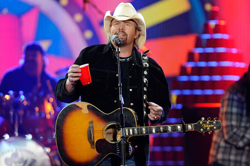Toby Keith Drops Sudsy New &#8216;I Like Girls That Drink Beer&#8217; Lyric Video