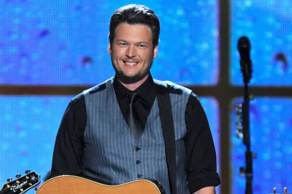 Blake Shelton Takes a Break From Co-Hosting to Perform &#8216;Drink on It&#8217; at 2012 ACM Awards