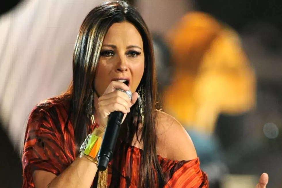 Sara Evans Is Lovesick at the 2012 ACM Awards With &#8216;My Heart Can&#8217;t Tell You No&#8217;