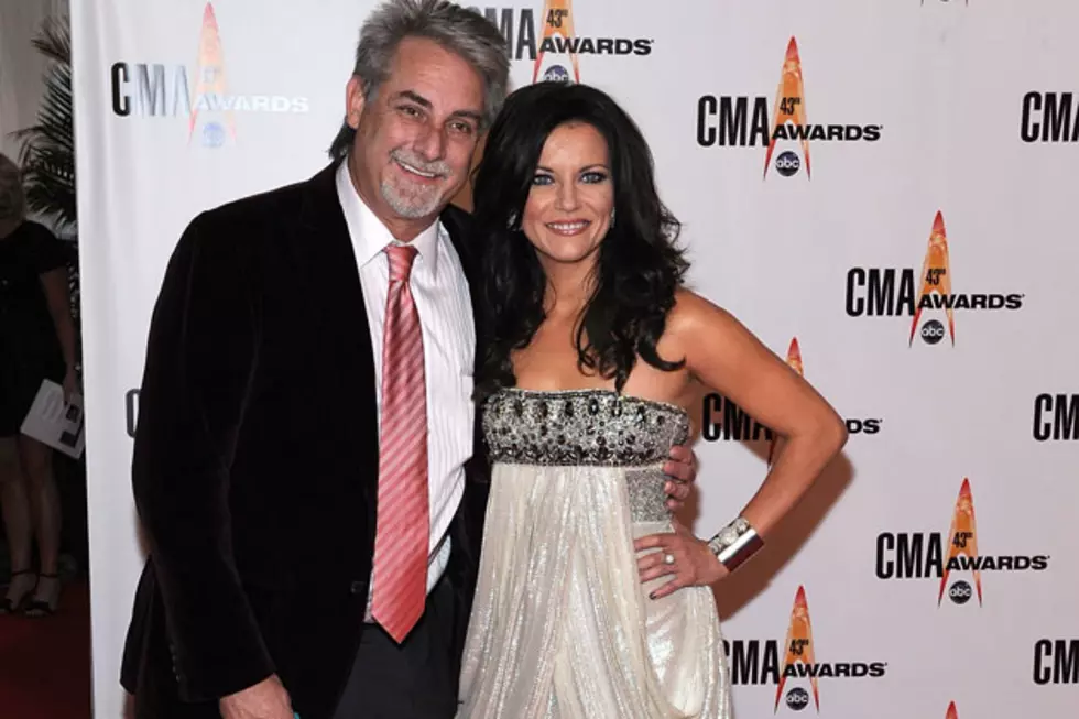 Martina McBride Says &#8216;Marry Me&#8217; Makes Her Nostalgic About Her Wedding Day