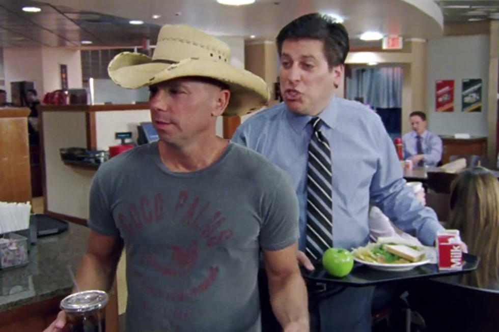 Kenny Chesney in New ESPN Commercial &#8212; Funny [Video]