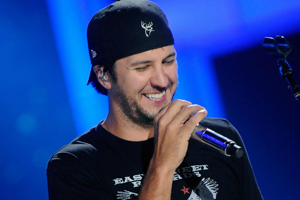 Luke Bryan Gets &#8216;Drunk on You&#8217; at the 2012 CMT Music Awards