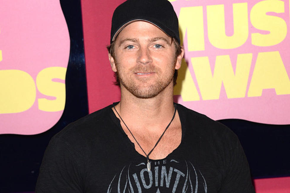 Kip Moore Bounces From Couch to Couch, Lives Like a Nomad Off the Road