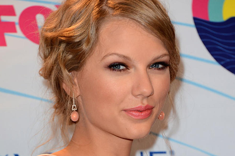 Taylor Swift Charters Private Jet to Bring Conor Kennedy to Nashville