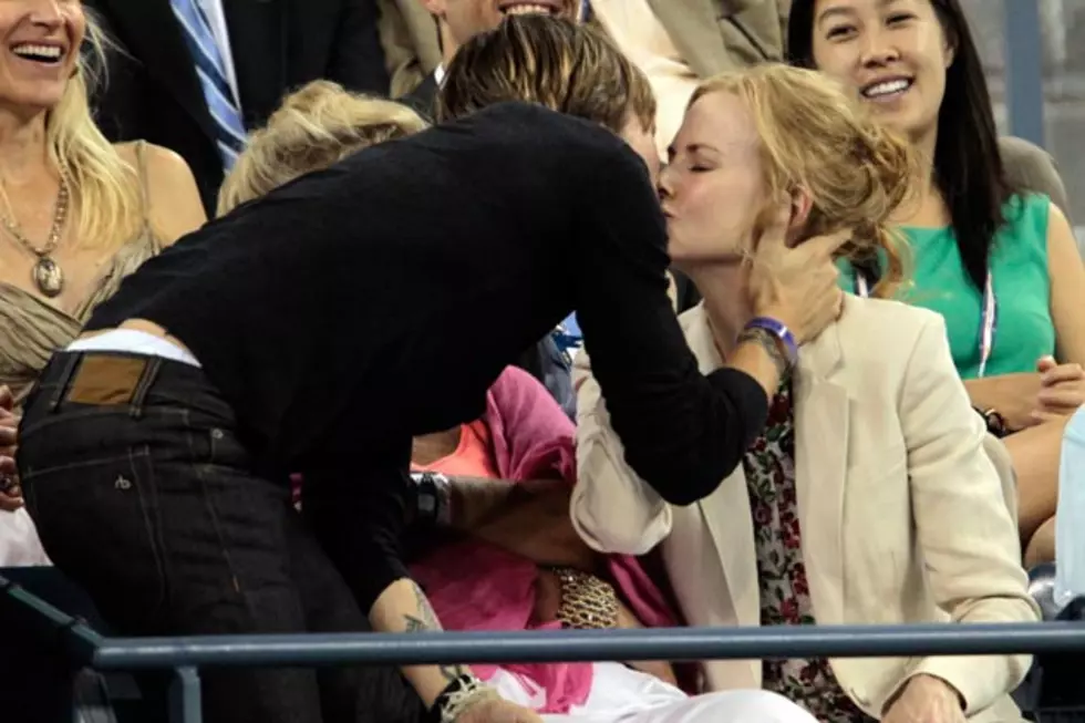 Keith Urban and Nicole Kidman Share a Kiss at U.S. Open