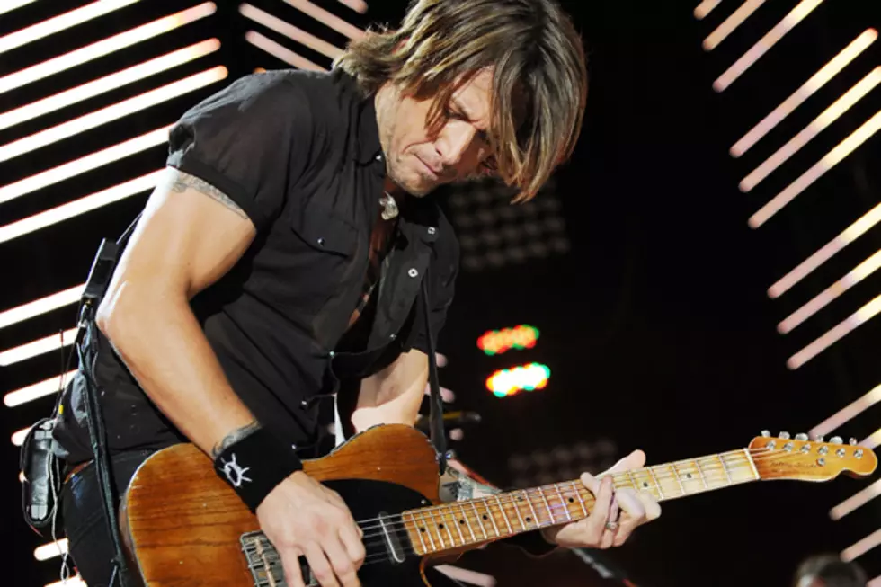 Keith Urban Electrifies Small Crowd With &#8216;You Gonna Fly&#8217; Performance During ABC TV Special