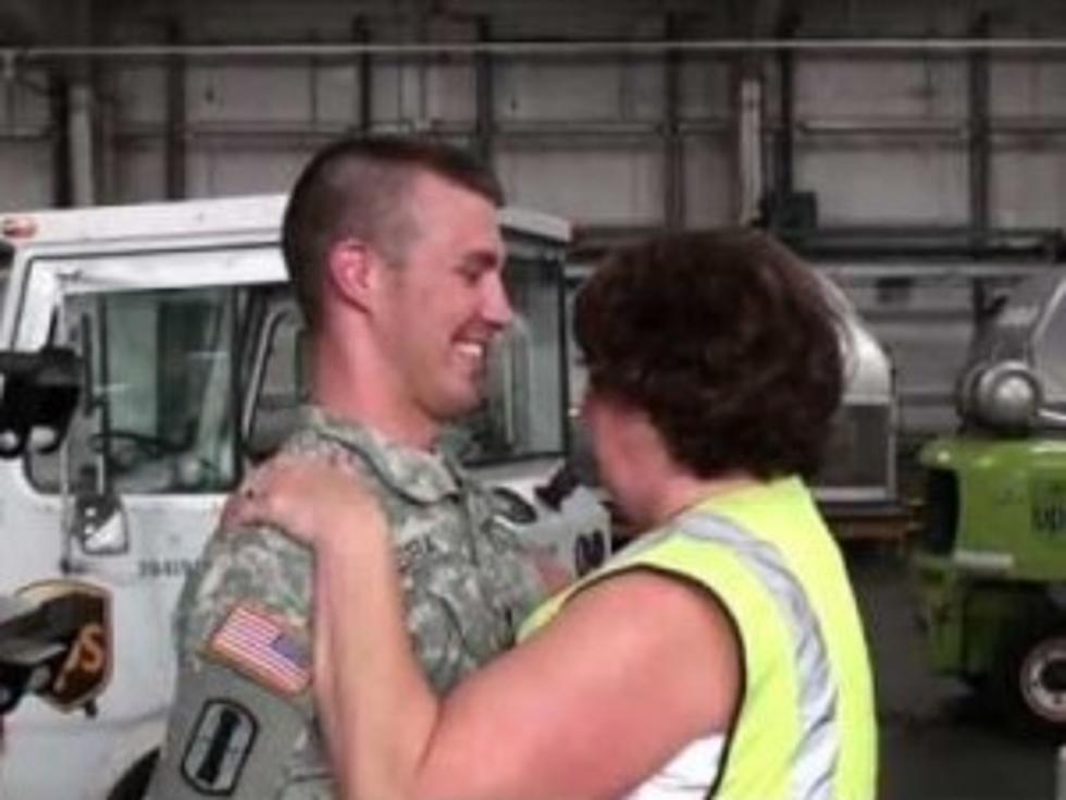 Returning Soldier Surprises His Mom at Work [VIDEO]
