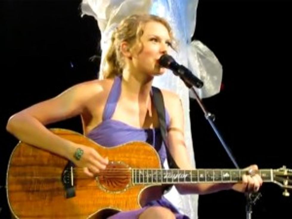 Taylor Swift Covers Eminem&#8217;s &#8216;Lose Yourself&#8217; [VIDEO]