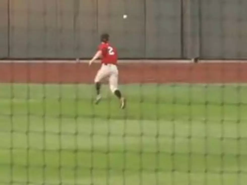 Ball Bounces Off Minor Leaguer&#8217;s Head to Start Amazing Triple Play [VIDEO]