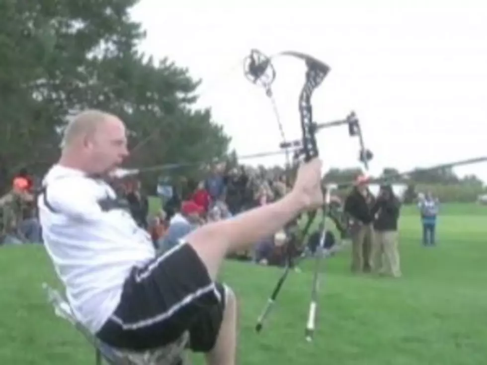 Armless Man Breaks Archery World Record [VIDEO]