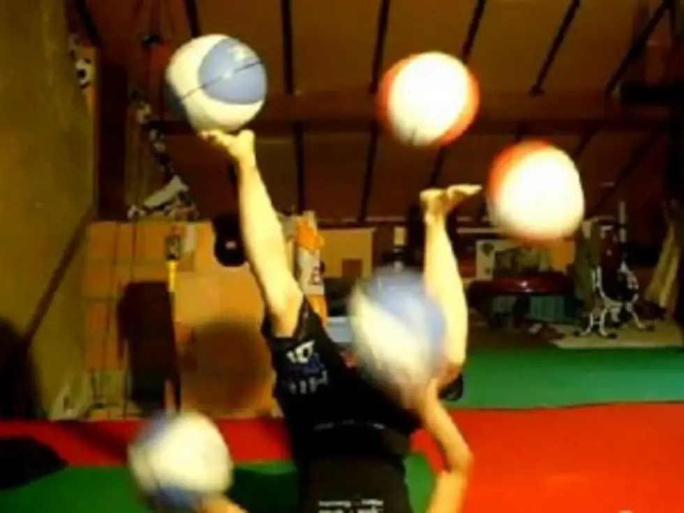 Woman Juggles Five Basketballs With Hands and Feet [VIDEO]