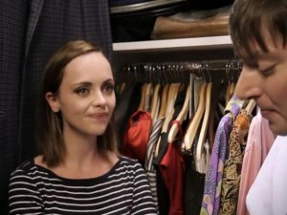 Christina Ricci Guests on &#8216;7 Minutes in Heaven&#8217; [VIDEO]