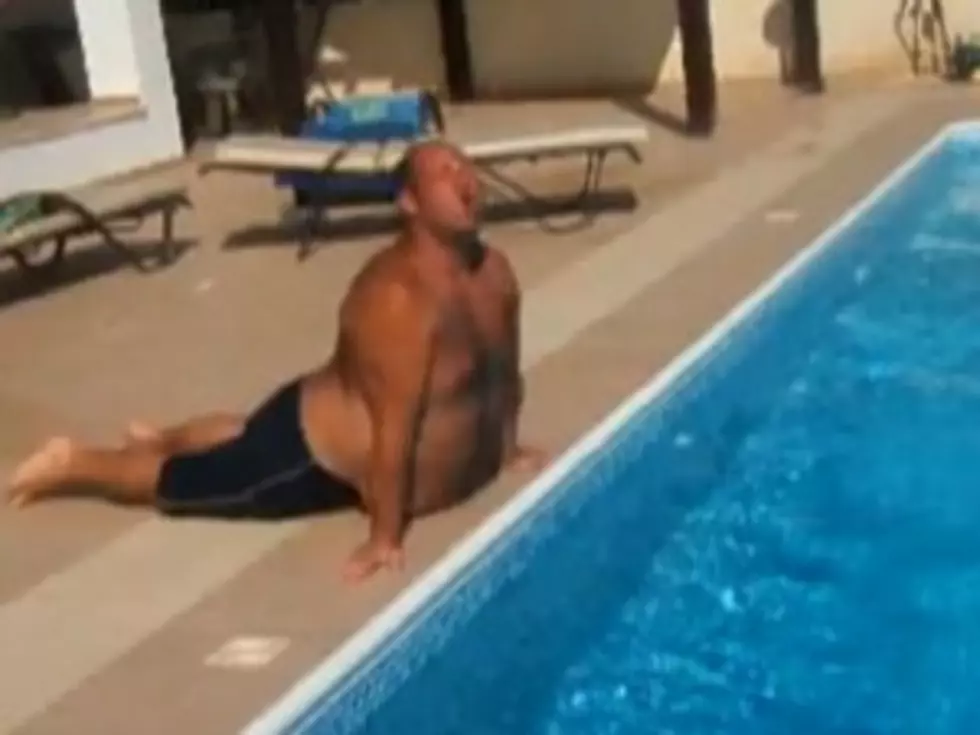 Large-Bellied Man Does Entertaining Seal Impression [VIDEO]