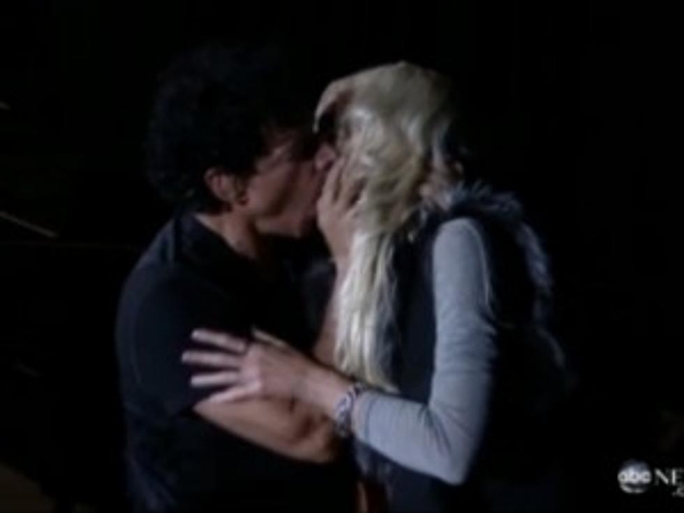 Michaele Salahi Makes Out With Journey&#8217;s Neal Schon Onstage [VIDEO]