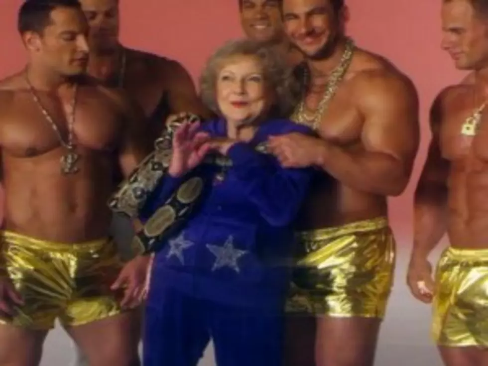 Betty White&#8217;s &#8216;I&#8217;m Still Hot&#8217; Video Is Here to Melt the Internet [VIDEO]