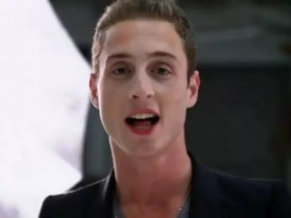 Rapper Chet Haze, Son of Tom Hanks, Gets Smooth With &#8216;Hollywood&#8217; Music Video