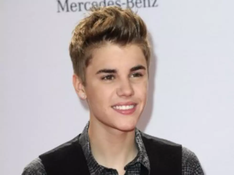 Justin Bieber Invited to Appear on &#8216;Maury&#8217; for Paternity Results