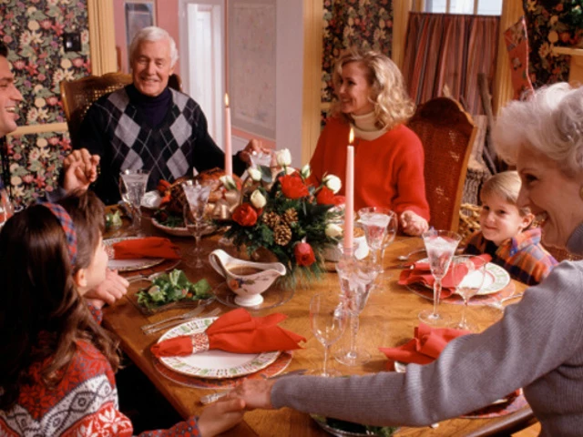 thanksgiving dinner turkey grace family