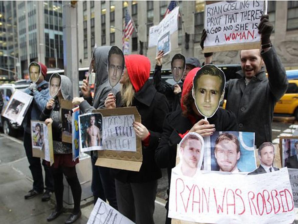 Ryan Gosling Fans Occupy People Magazine Headquarters Over &#8216;Sexiest Man Alive&#8217; Snub [PHOTOS]