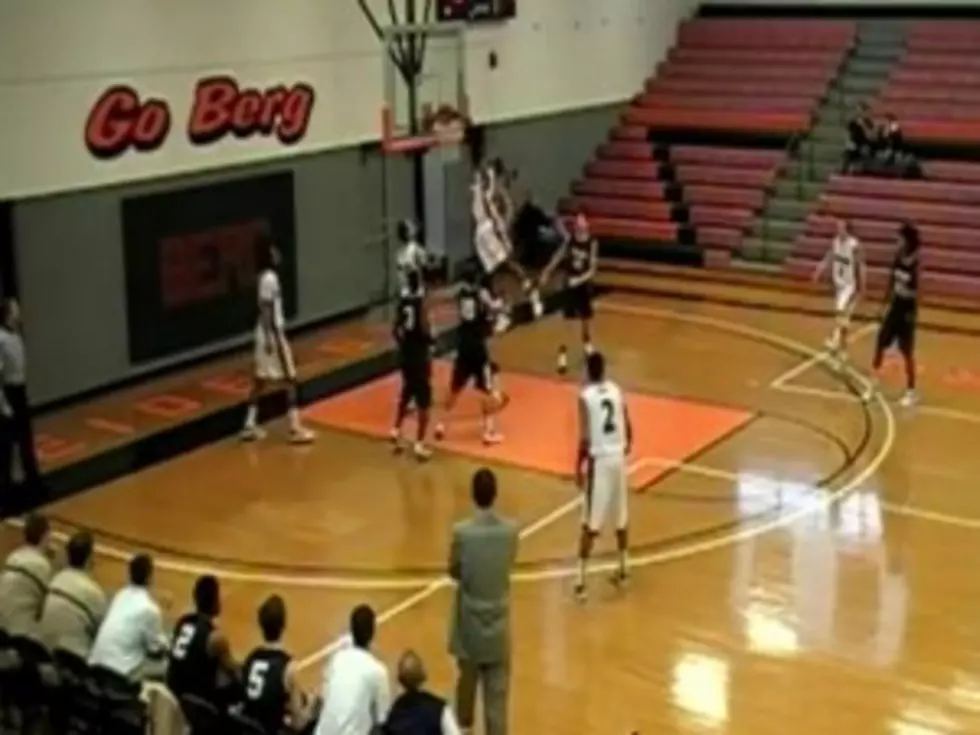 Is This the Best College Basketball Dunk Ever? [VIDEO]