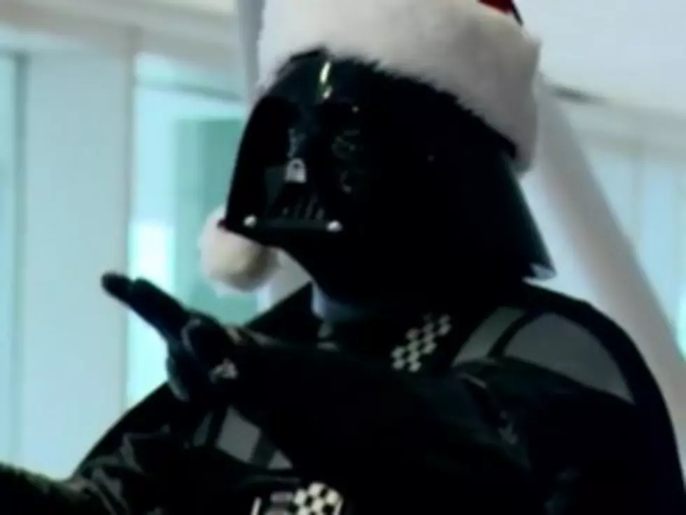 Darth Vader Uses the Force to Lead Christmas Choir Flash Mob [VIDEO]