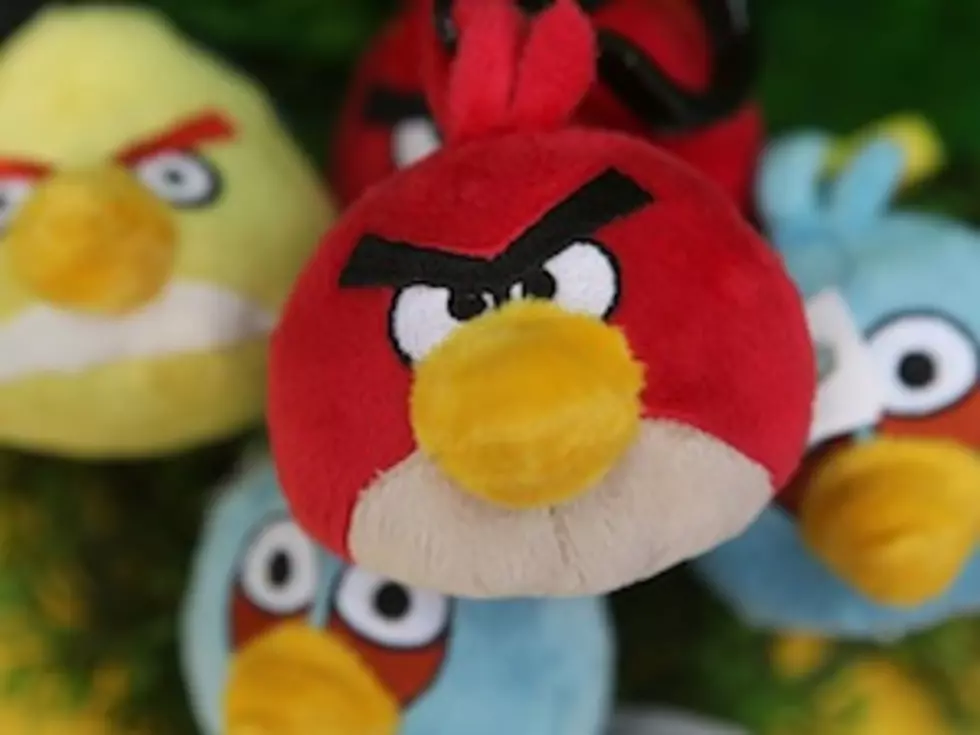 Watch 25,000 Christmas Lights Tuned to the &#8216;Angry Birds&#8217; Theme [VIDEO]