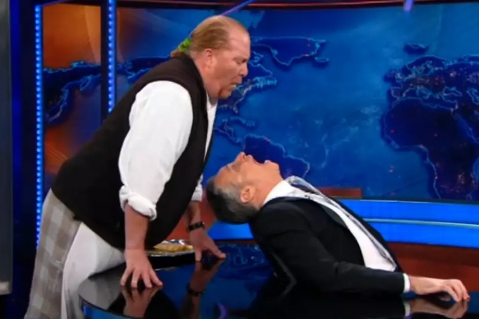 Jon Stewart Eats Food Out of Mario Batali&#8217;s Mouth [VIDEO]