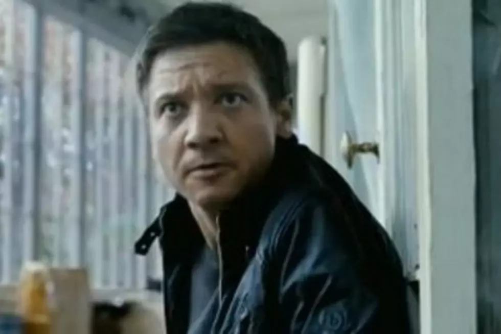&#8216;The Bourne Legacy&#8217; Trailer Debuts – Can Jeremy Renner Top Matt Damon? [VIDEO]