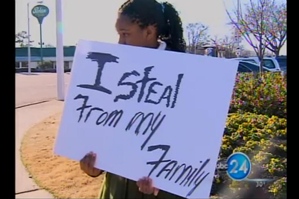 Teen Girl Forced By Parents to Stand on Corner and Hold &#8216;I Steal&#8217; Sign