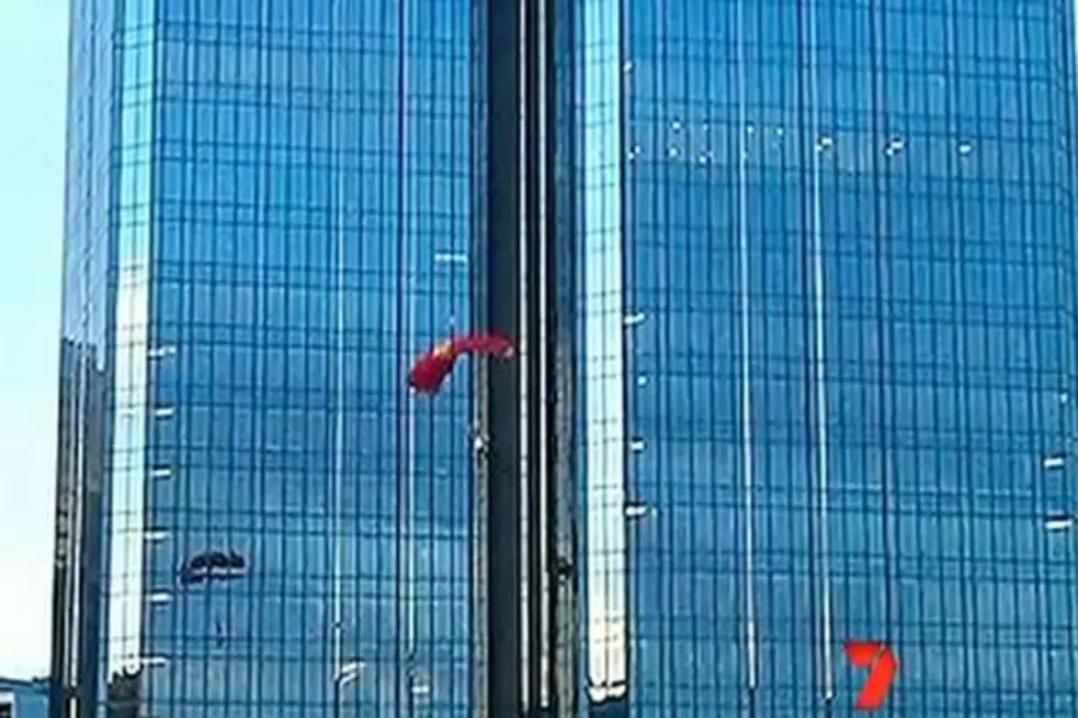 Guys Skips Out On Bar Tab By Skydiving From 55th Floor of Building