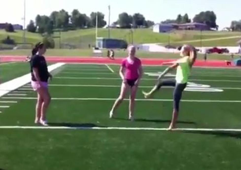 Cheerleader&#8217;s Kick Doesn&#8217;t End Well