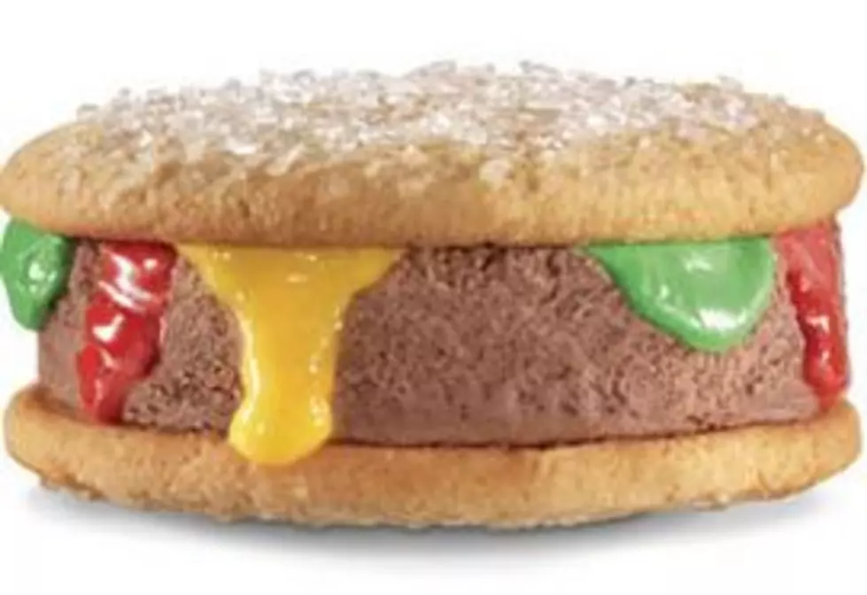 Carl&#8217;s Jr.&#8217;s Ice Cream Cheeseburger Is So Wrong It&#8217;s Right