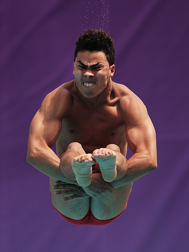 This Is How Olympic Divers Really Look While Diving