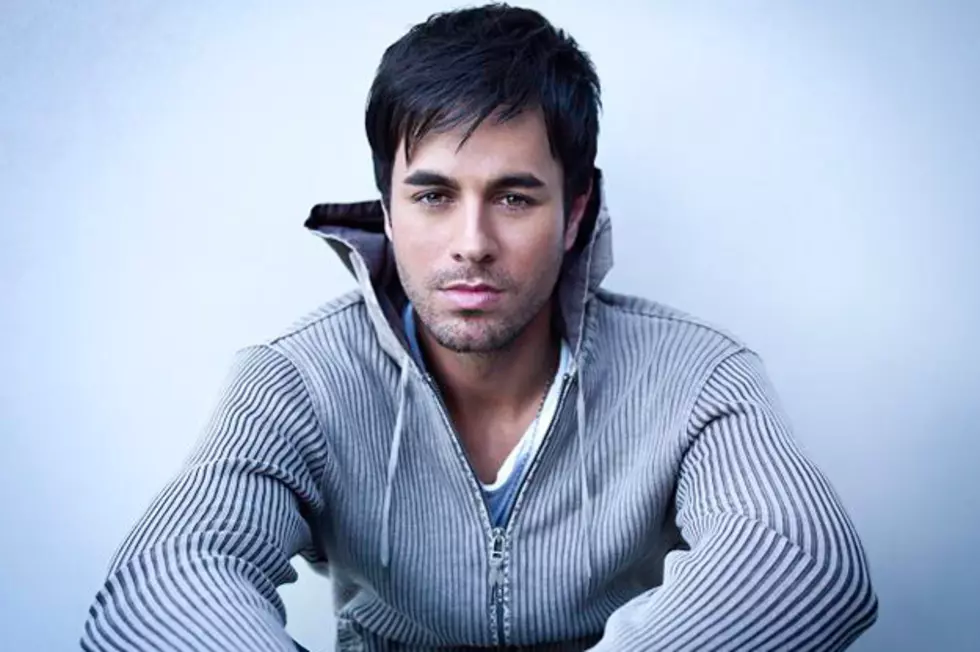 Enrique Iglesias Gets Help From Usher and Lil Wayne In Sexy Video For &#8216;Dirty Dancer&#8217; [VIDEO]