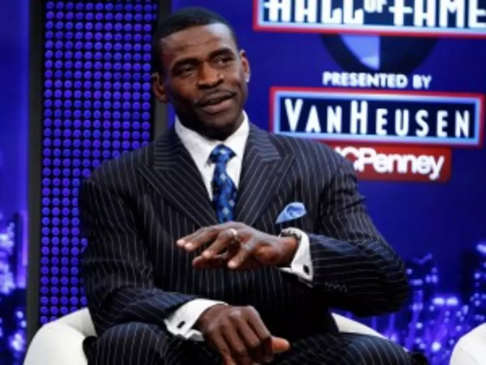 Dallas Cowboys Great Michael Irvin Appears on Cover of Out Magazine, Supports Homosexuality