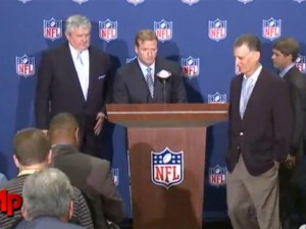 NFL Owners and Players Agree on a Deal to End Lockout [VIDEO]