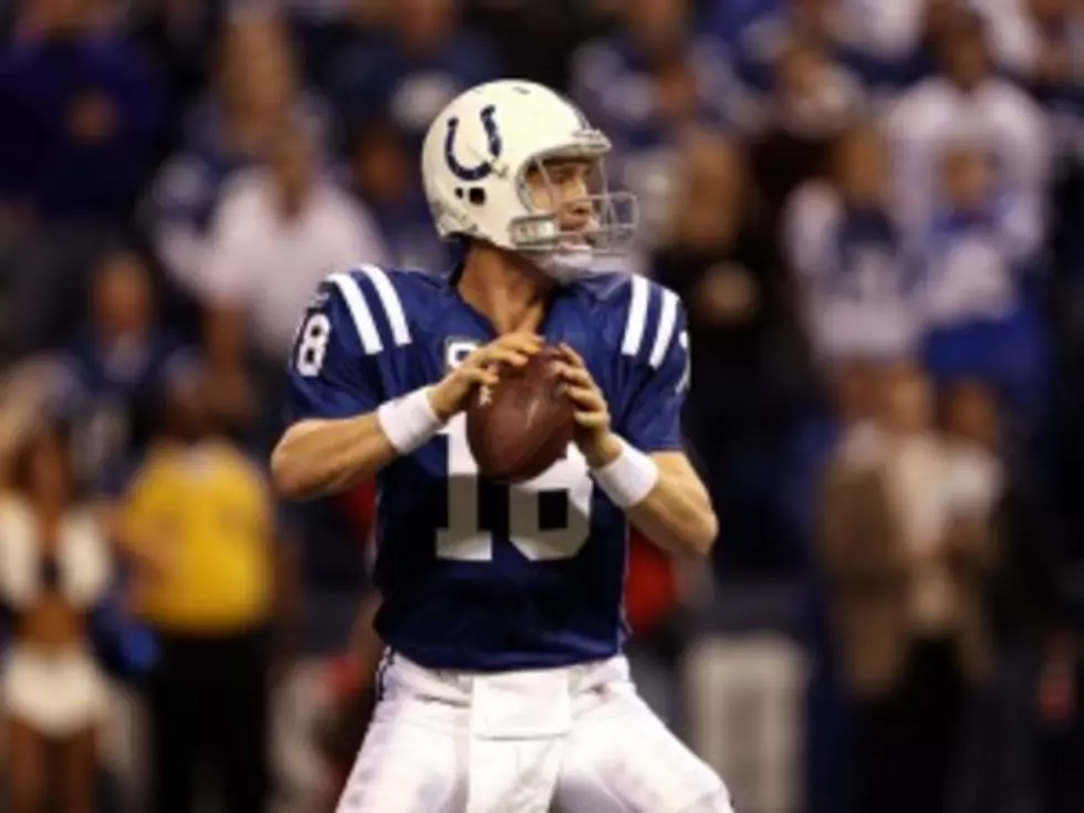 Colts Sign Peyton Manning to New Five-Year, $90 Million Deal