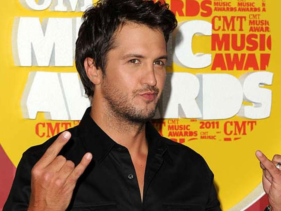 Luke Bryan&#8217;s &#8216;Tailgates and Tanlines&#8217; Has a Big Debut
