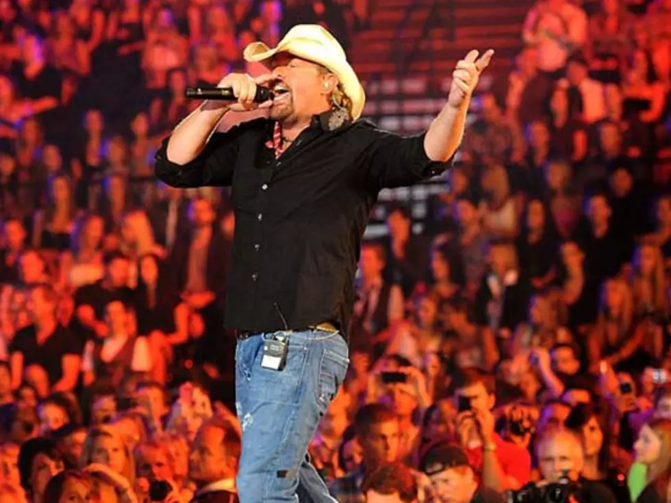Toby Keith Weighs In on Taxes: &#8216;I Expect the Wealthy to Write a Check&#8217;