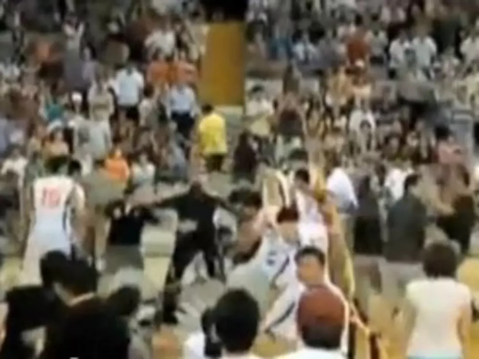 Wild Brawl Mars Basketball Game Between Georgetown and Chinese Team [VIDEO]